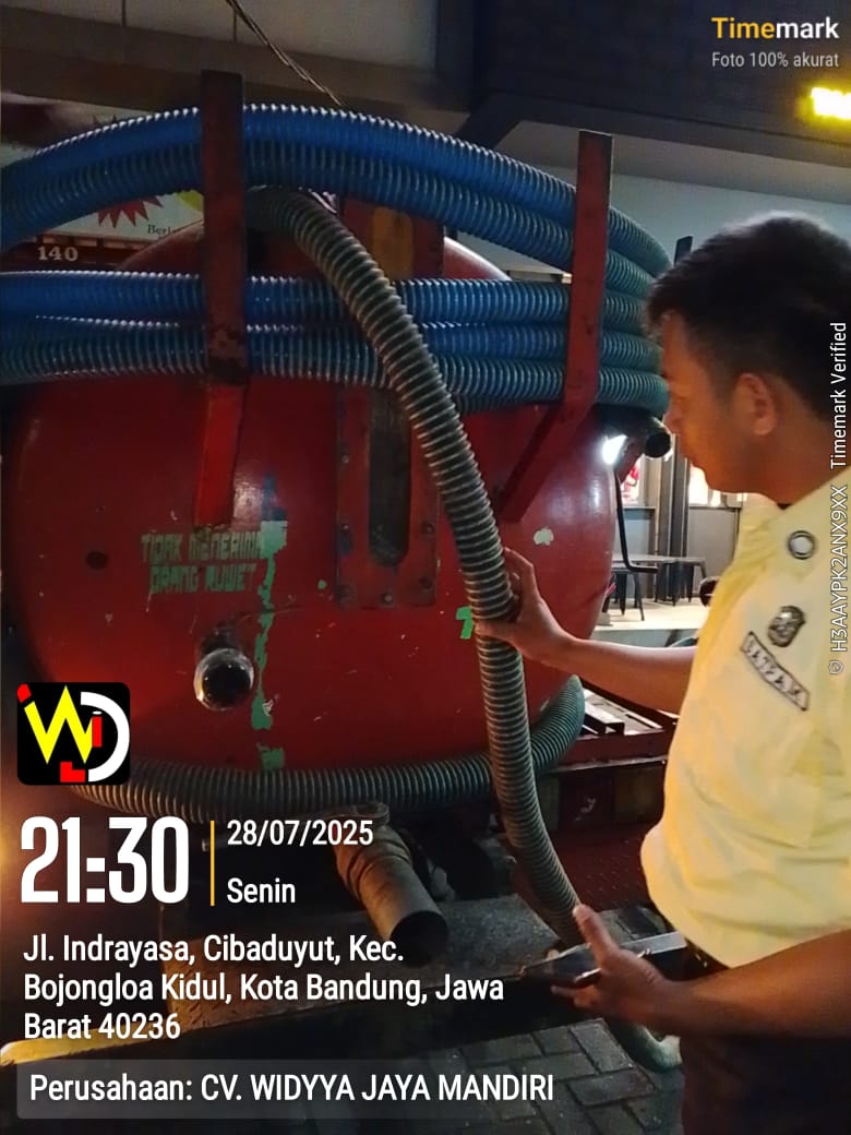 Sedot WC Kota Bandung Jawa Barat - Dokumentasi Proyek 1